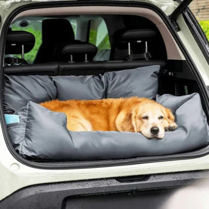 Siège auto pour chien gris, coussin rembourré avec bords et matelas, chien couché