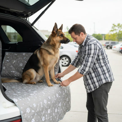 Housse SUV imperméable grise pour chien avec motifs pattes et os, appui latéral