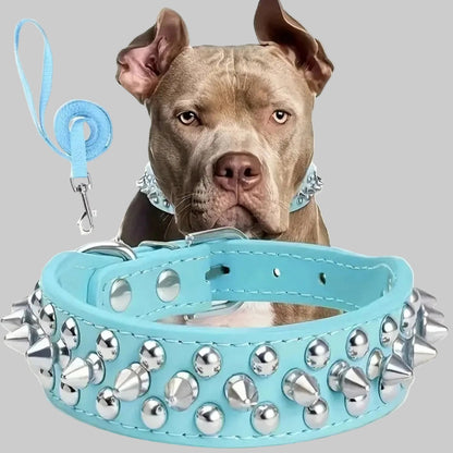 Collier pour chien punk en cuir bleu ciel à clous métalliques, fermeture à mousqueton