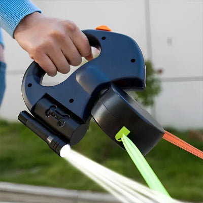 Double laisse chien la lampe en action