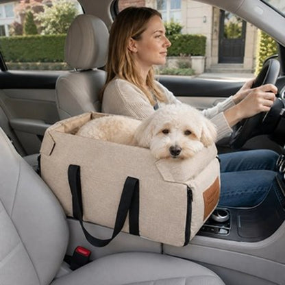 sac transport chien voiture bien installé dans l'auto