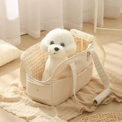 Tapis sac transport pour chien dans le salon